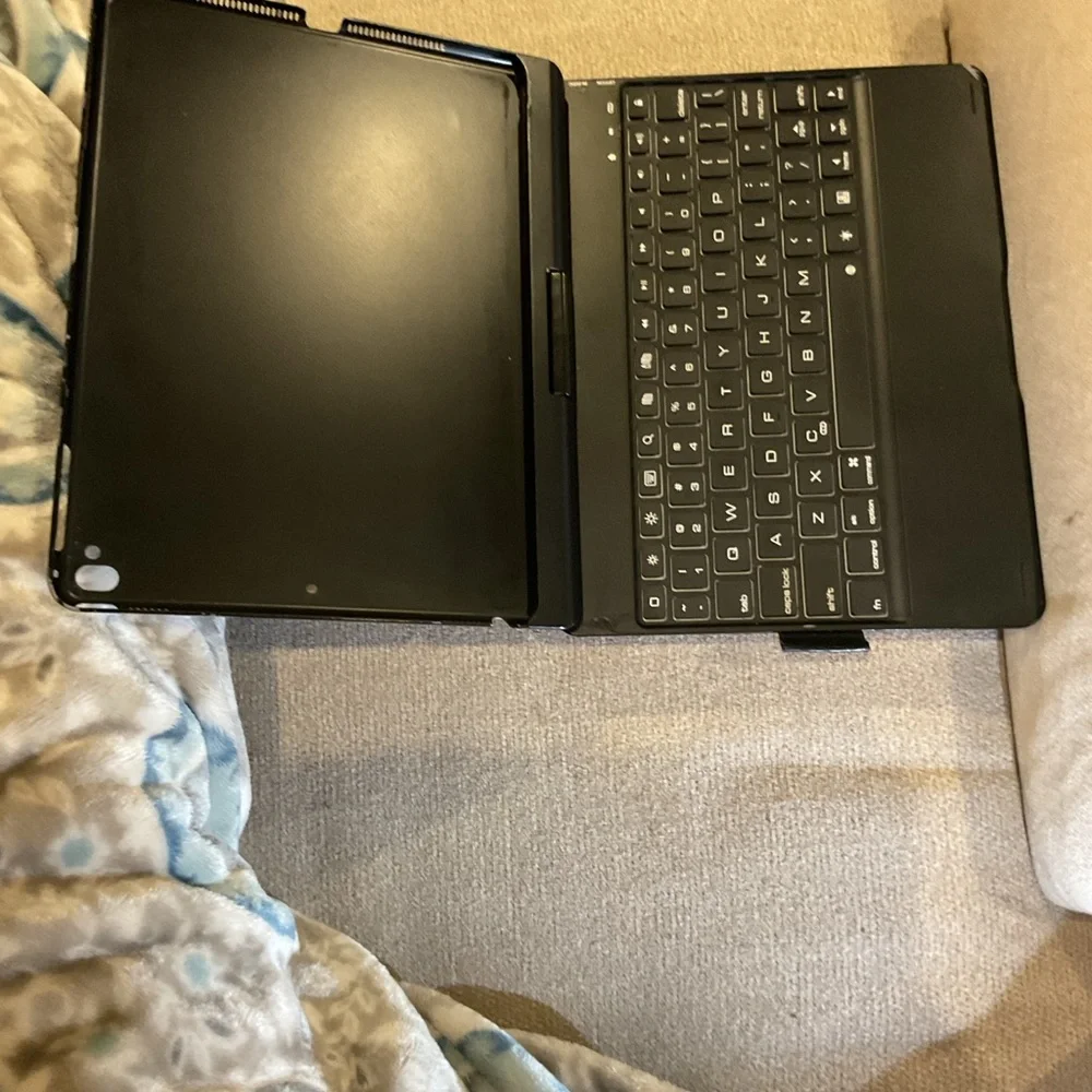 Black Tablet Keyboard Case